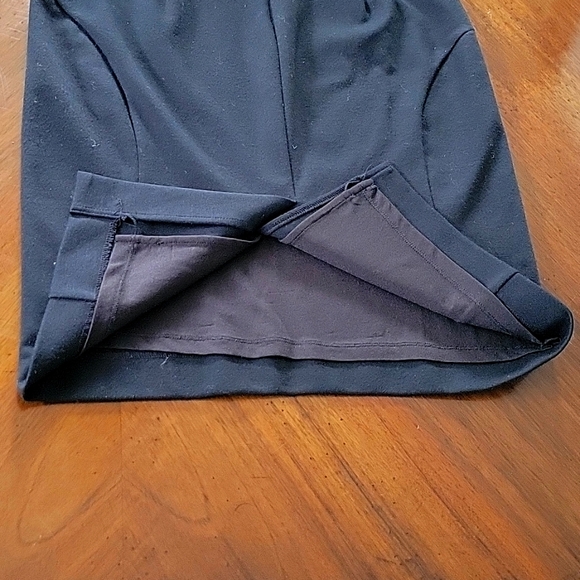 Michael Kors Black Skirt Size 4P - Picture 6 of 11